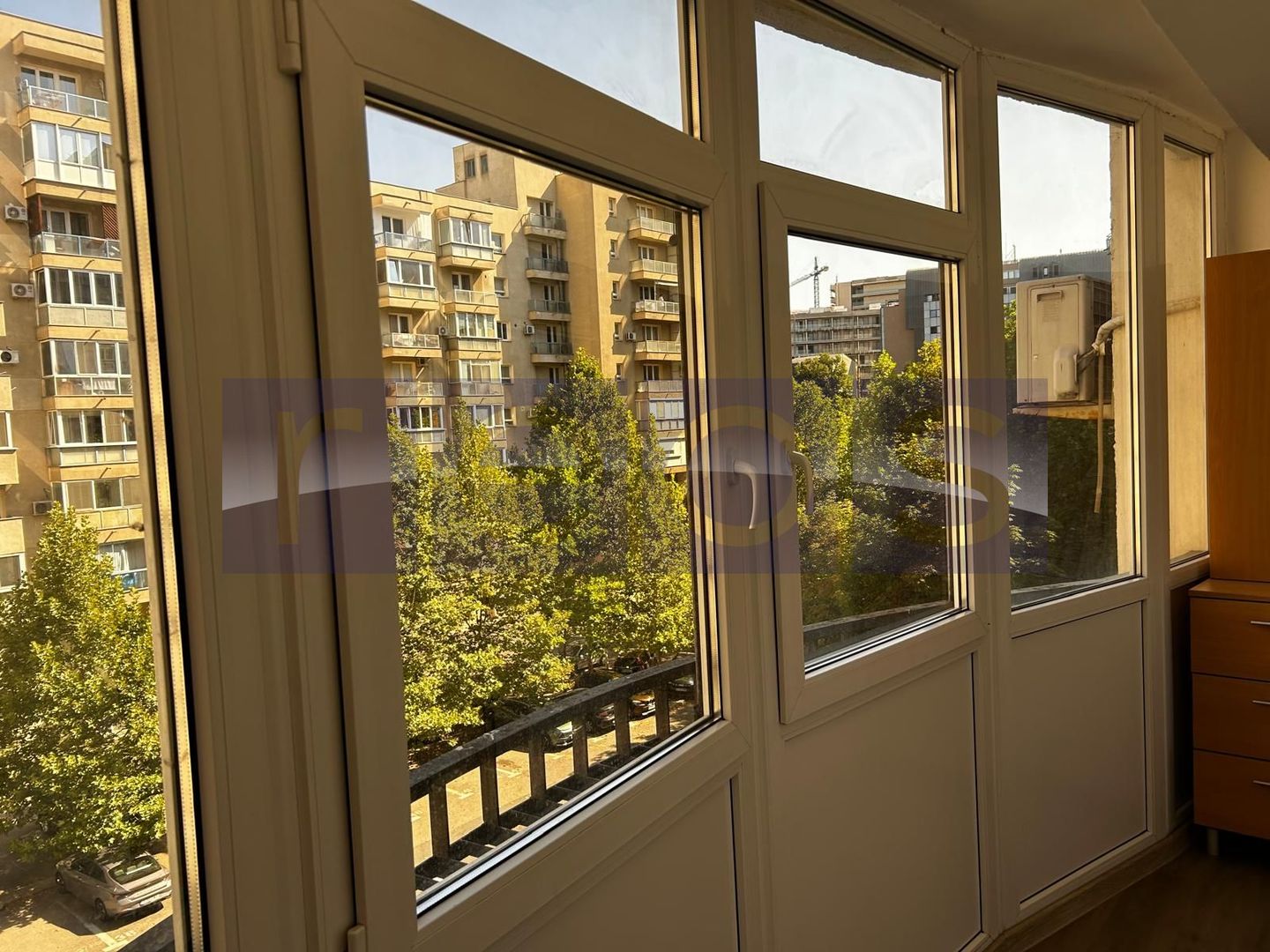 VANZARE 3 CAMERE DECOMANDAT  UNIRII - PARCARE - Poză 15