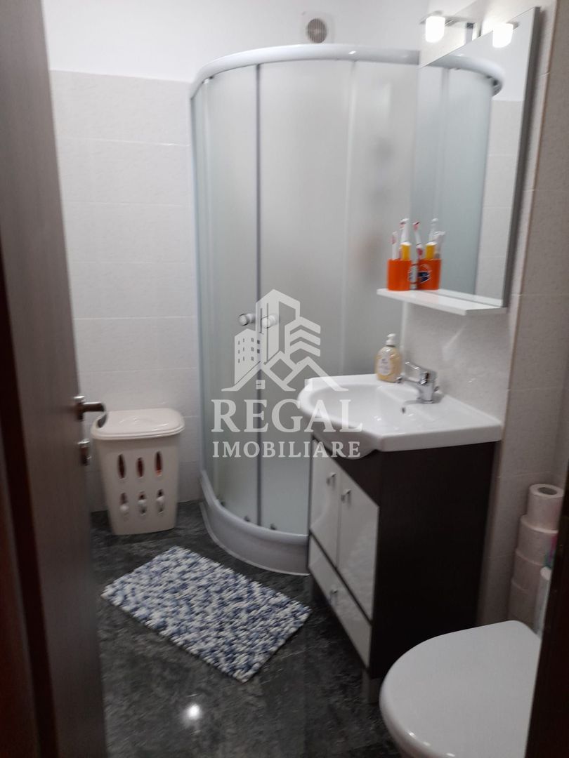 Apartament 3 camere in zona Micro 7( la intersectie cu str. Pinilor) - Poză 6
