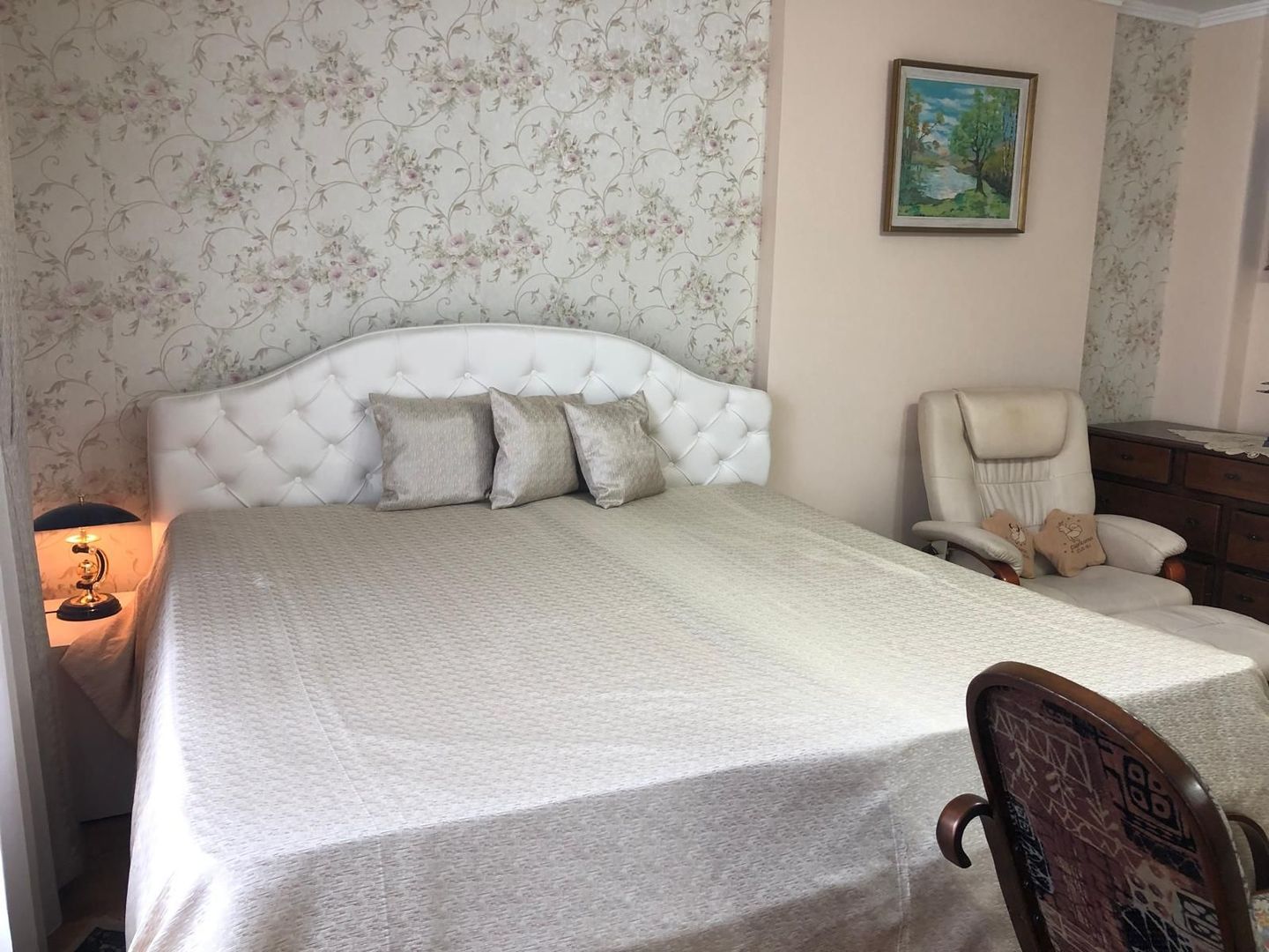 BRASADAS vinde casa cu 7 camere si teren 1100mp in zona Burdea. - Poză 5