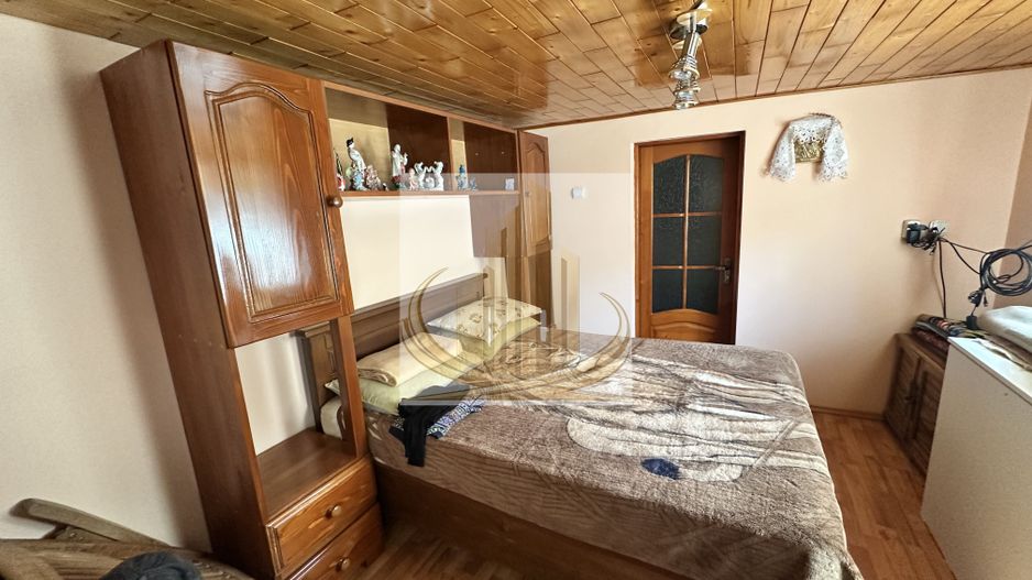 Casă 160 mp + atelier 200 mp + anexă + teren 1.000 mp | Exclusivitate - Poză 13