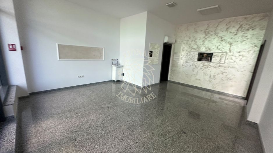 Spatiu Comercial Modern 2 camere 52 mp-parter-Calea Moldovei - Poză 1