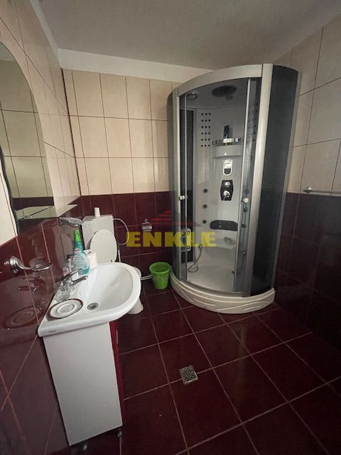 De vânzare: Hală industrială cu anexă birouri/apartament - Poză 4