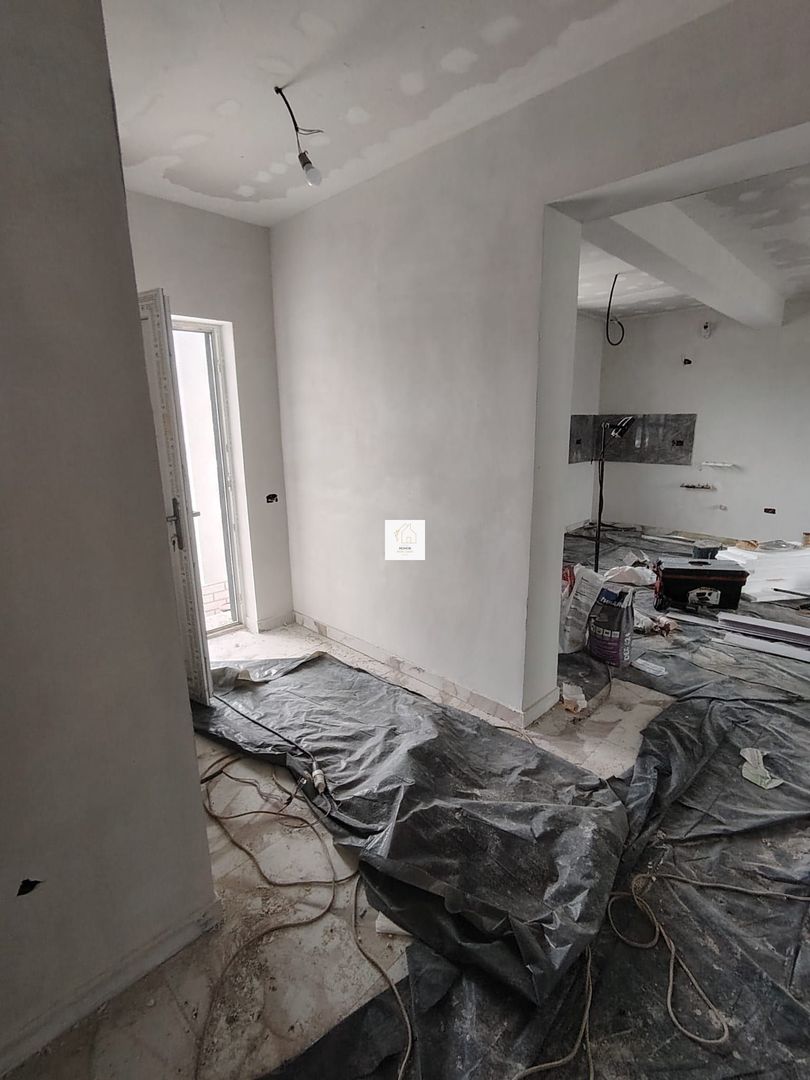 Casa 4 camere Crevedia - Poză 5