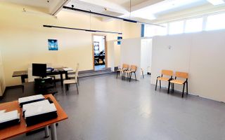 Oferim spre inchiriere, Cladire ideala pentru Clinica, Centru medical etc - Poză 14