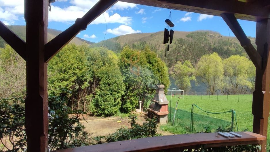 Cabana si teren 1000 mp cu iesire la lac! - Poză 14