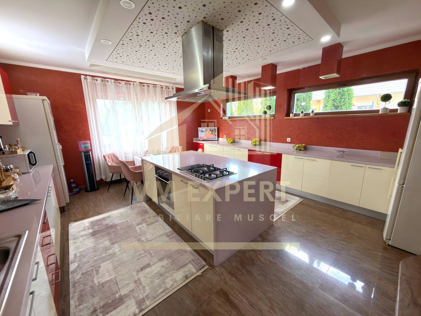 CASĂ 5 CAMERE TEREN 1600 MP CAMPULUNG - Poză 20