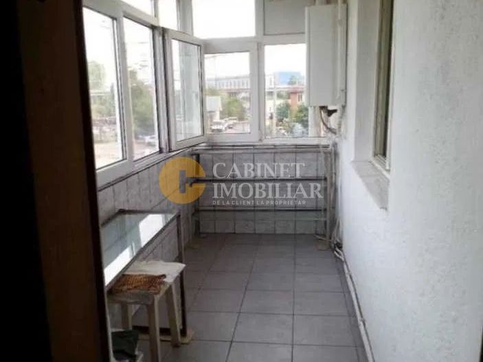 Nicolina- Apartament 3 Camere Decomandat -Etaj 2 -Bloc 1985 - Poză 4