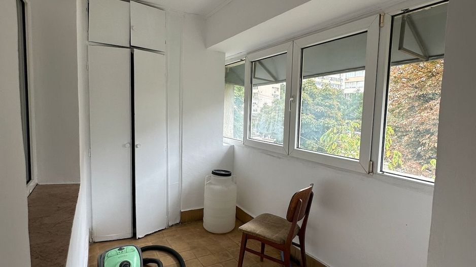 Apartament incapator cu trei camere, zona Vatra Luminoasa - Poză 13