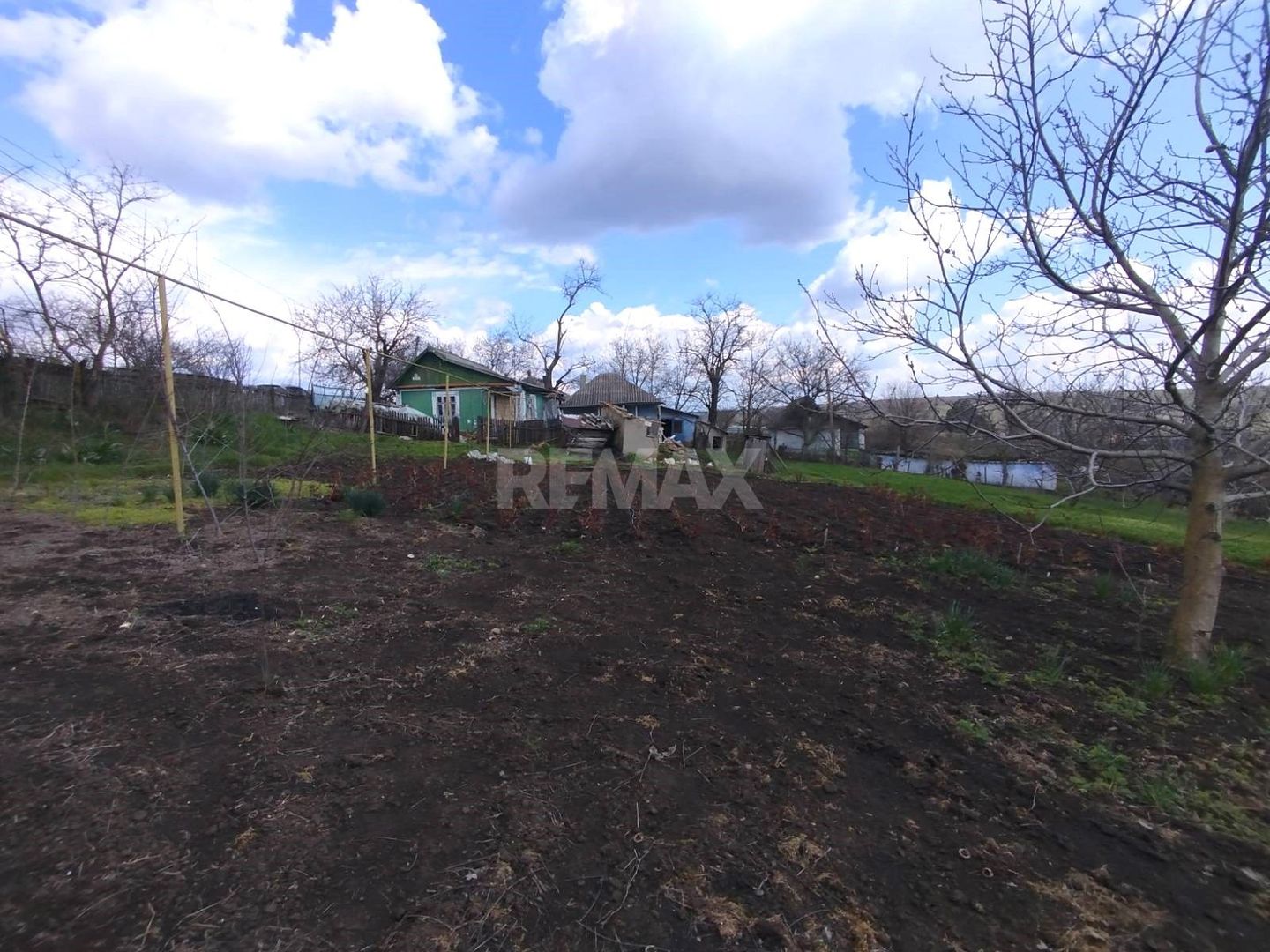 Casă bătrânească cu 3 camere de vânzare în satul Hîrbovăț, r. Anenii Noi - Poză 6