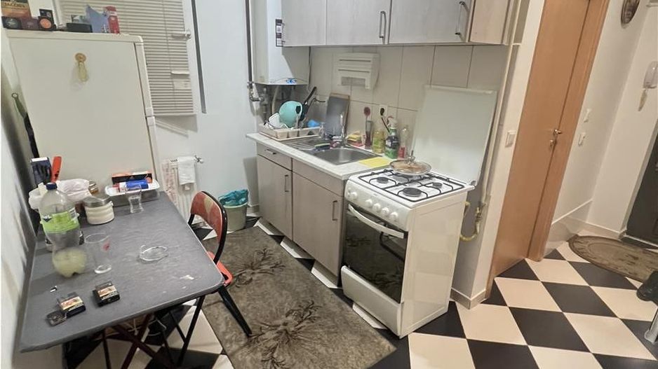 1 camera zona Sagului bloc nou etaj 1 CENTRALA PROPRIE - Poză 5