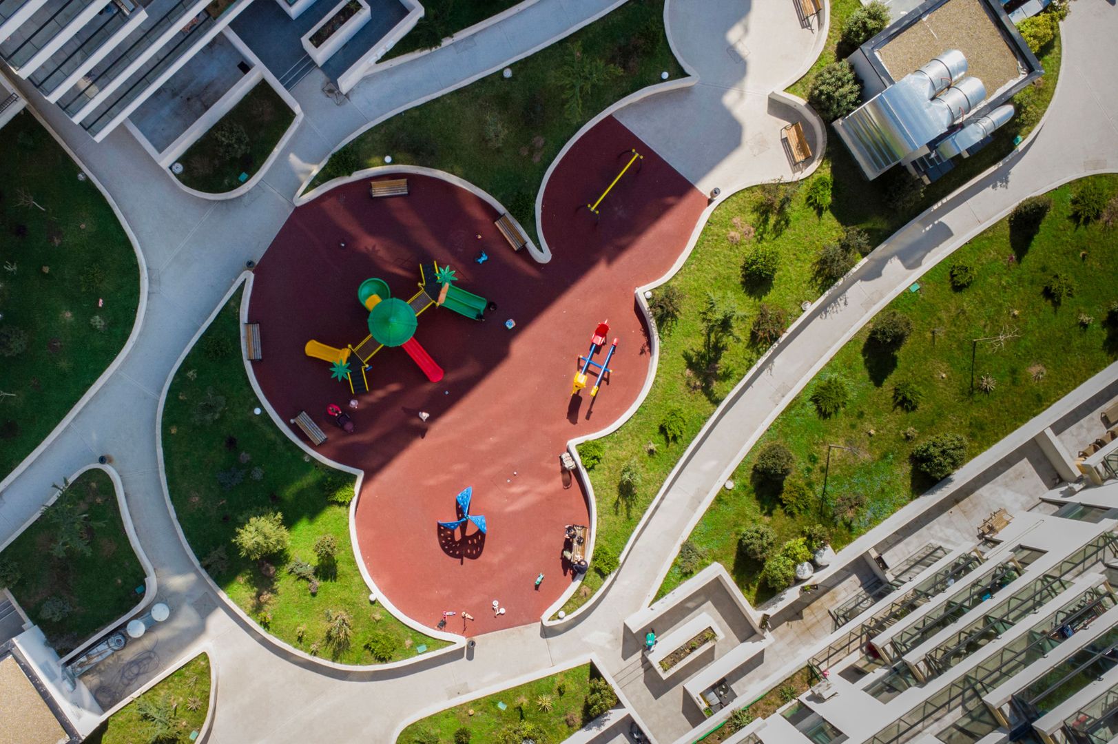 Apartament cu 3 camere si terasa de 49mp, Tomis Nord- Constanta - Poză 29