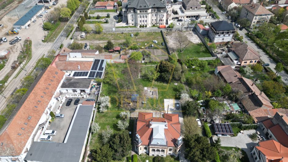 Vila isotorica cu teren de 3.900mp | Central - Poză 5