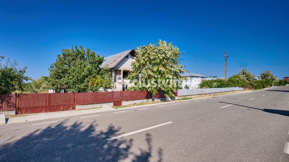 Casa + 3105 mp teren intravilan  comuna Uda - Poză 1