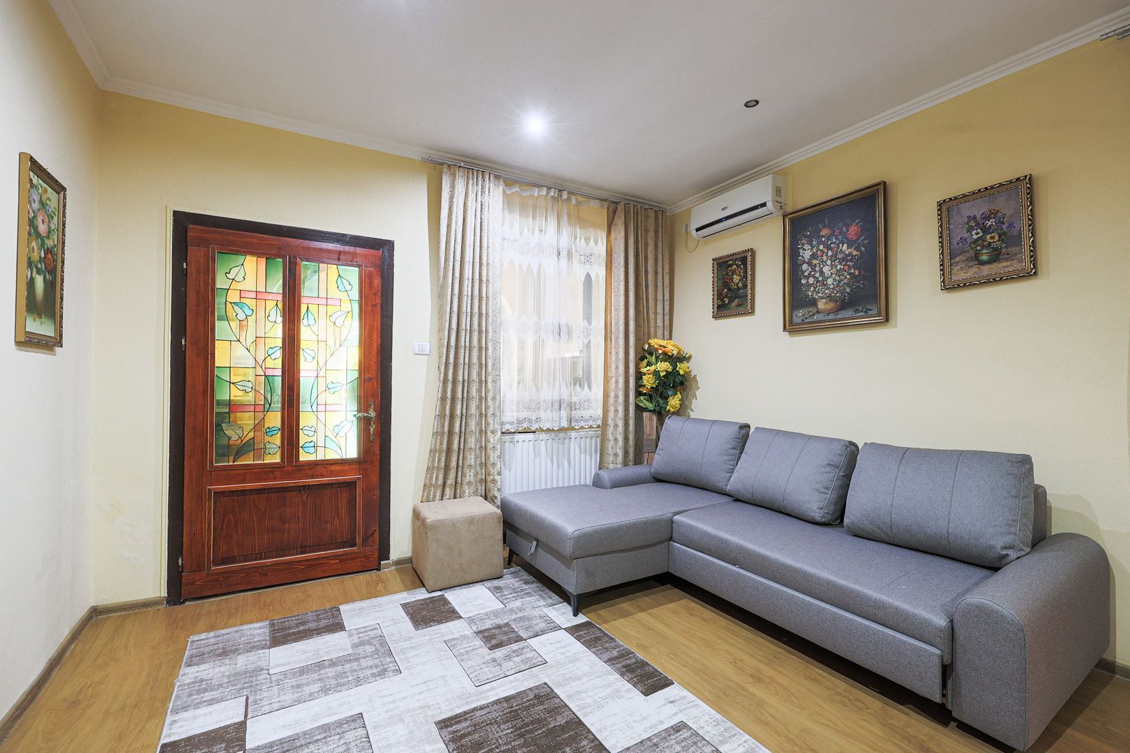 Apartament central, strada Episcopiei cu loc de parcare Comision 0 - Poză 4