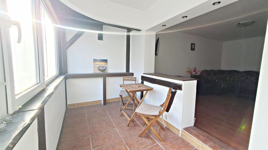 Central-Toamnei, 2 camere, 2 băi, etaj 1, mobilat. - Poză 2