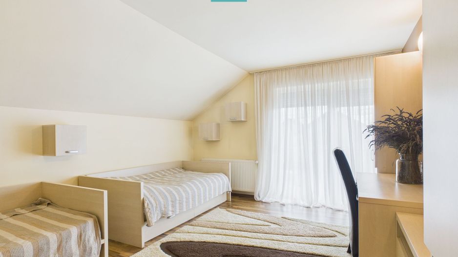 Vilă elegantă cu etaj în Zădăreni - Poză 18