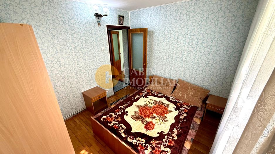 3 Camere - Liber - Etaj 1 - Tesatura - Poză 3