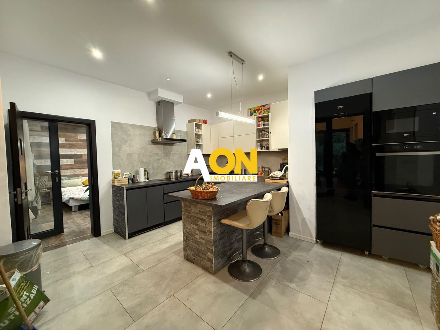 Casa Individuala Zona Schit, 4 Camere, 4 Bai, 1600mp Teren - Poză 5