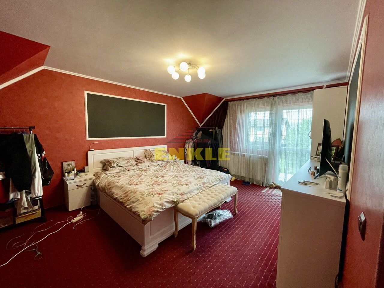 De vânzare casă cu suprafața de 250 mp plus 900 mp teren - Poză 8