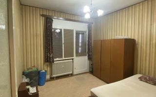Apartament cu 3 camere si garaj, zona centrala - Poză 3