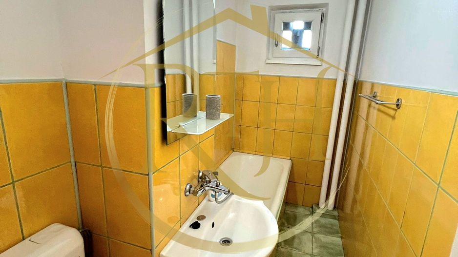 Inchiriez apartament cu 3 camere zona Olimpia , 380 euro/luna. - Poză 20