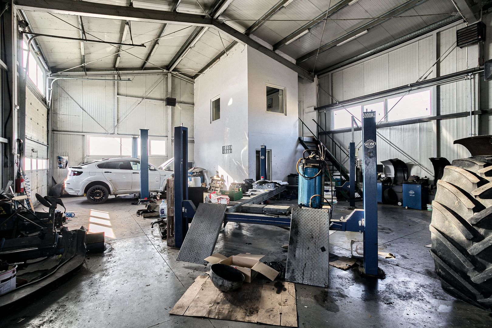 Hală industrială de închiriat în Horia, Arad – 367 mp, acces TIR - Poză 4