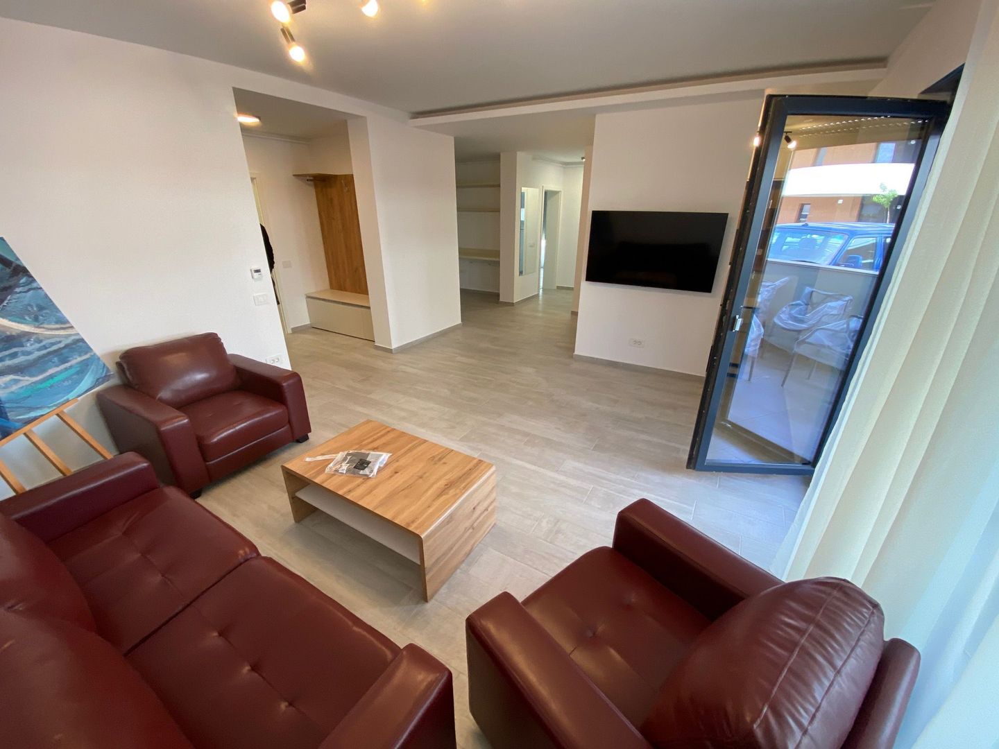 Apartament 3 camere - Dumbravita - Poză 1