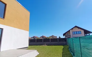Vila noua, din caramida Harman-Brasov - Poză 22