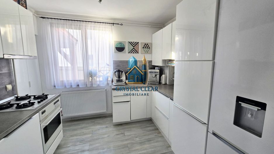 Casă 4 camere + teren de 308 mp - zona Sângeorgiu de Mureș - Poză 6