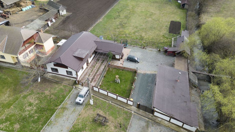 Proprietate imobiliară cu potențial extraordinar! - Poză 69