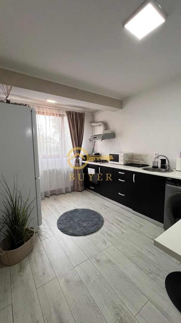 Apartament cu 3 cam mobilat si utilat, loc de parcare- Strand 2 - Poză 5