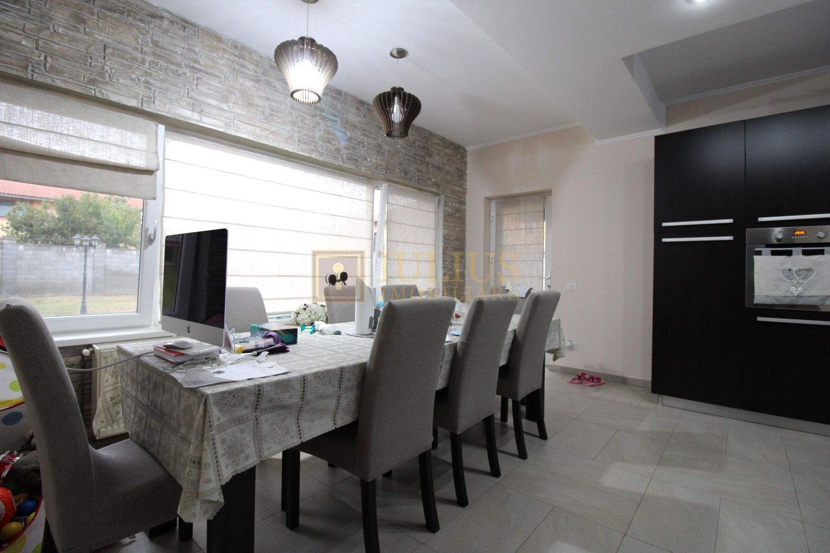 Sat Giroc, ideal pentru diverse afaceri sau pentru locuit. - Poză 8