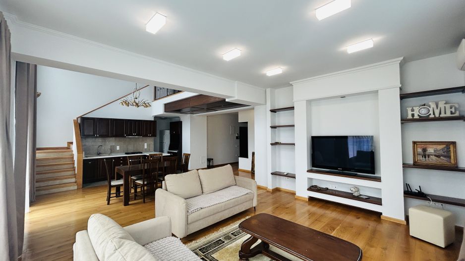 Penthouse de inchiriat, zona buna, terasa mare, mobilat si utilat - Poză 4