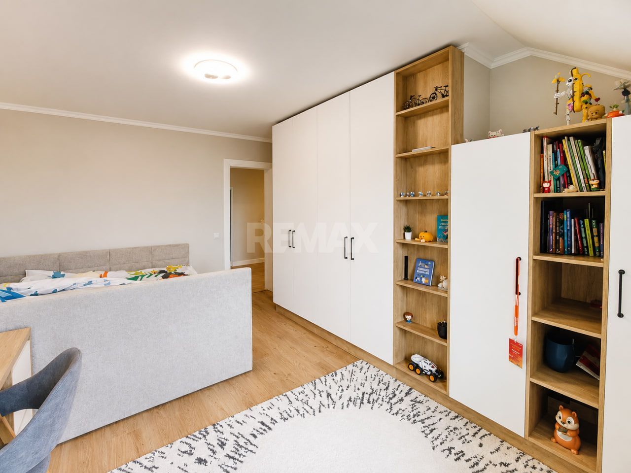 Casă 3 + Living, renovată | 17 ari | Panouri fotovoltaice | Pompă de căldură | Măgdăcești - Poză 25