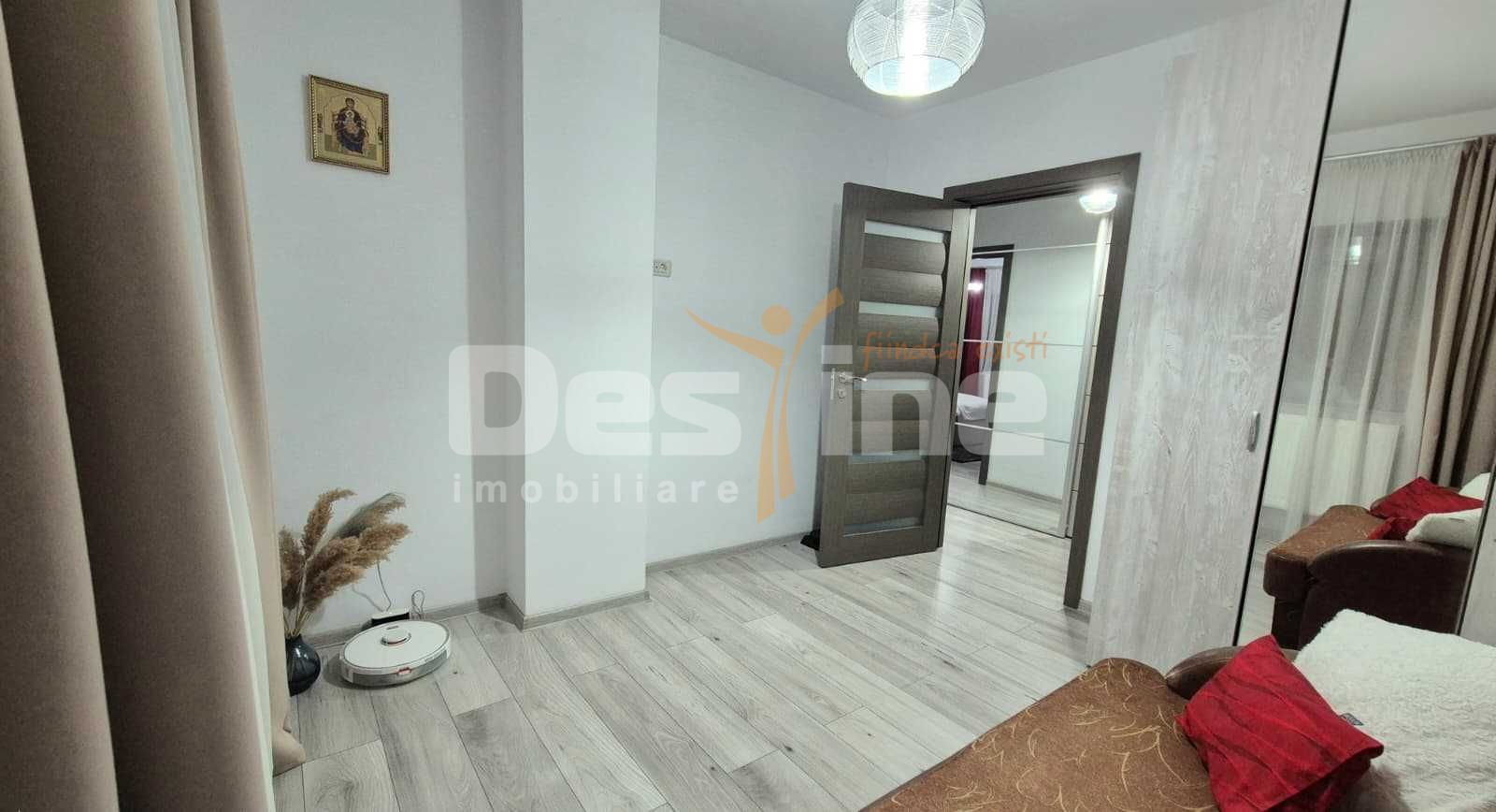 Apartament 3 Camere, Gata de Mutare, cu Parcare Privată - Poză 6