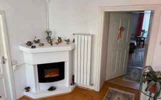 Casă de vânzare I Centrul Istoric Sibiu. I  singură în curte - Poză 3