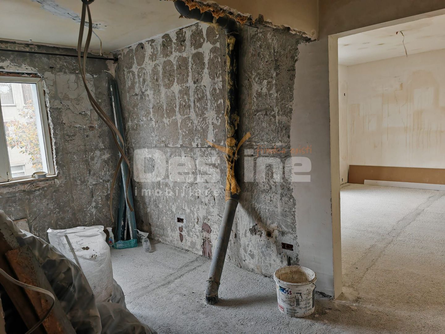 ​Apartament 4 camere, 2 bai – Zona Vest / Lacul Balea, etaj 3/4 - Poză 3