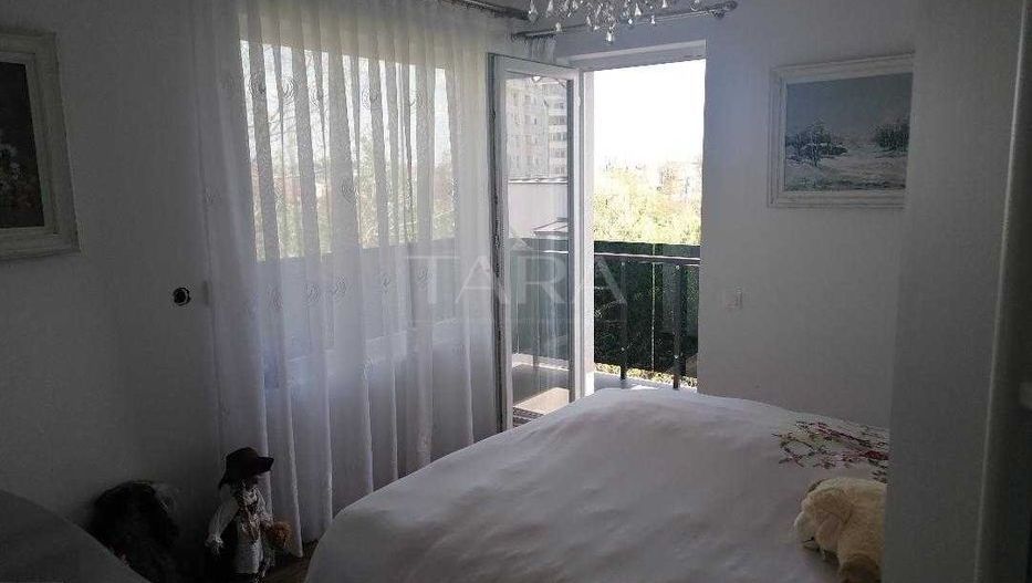 Apartament cu 3 camere, 2 băi, 2 balcoane și parcare, zona Zorilor. - Poză 5