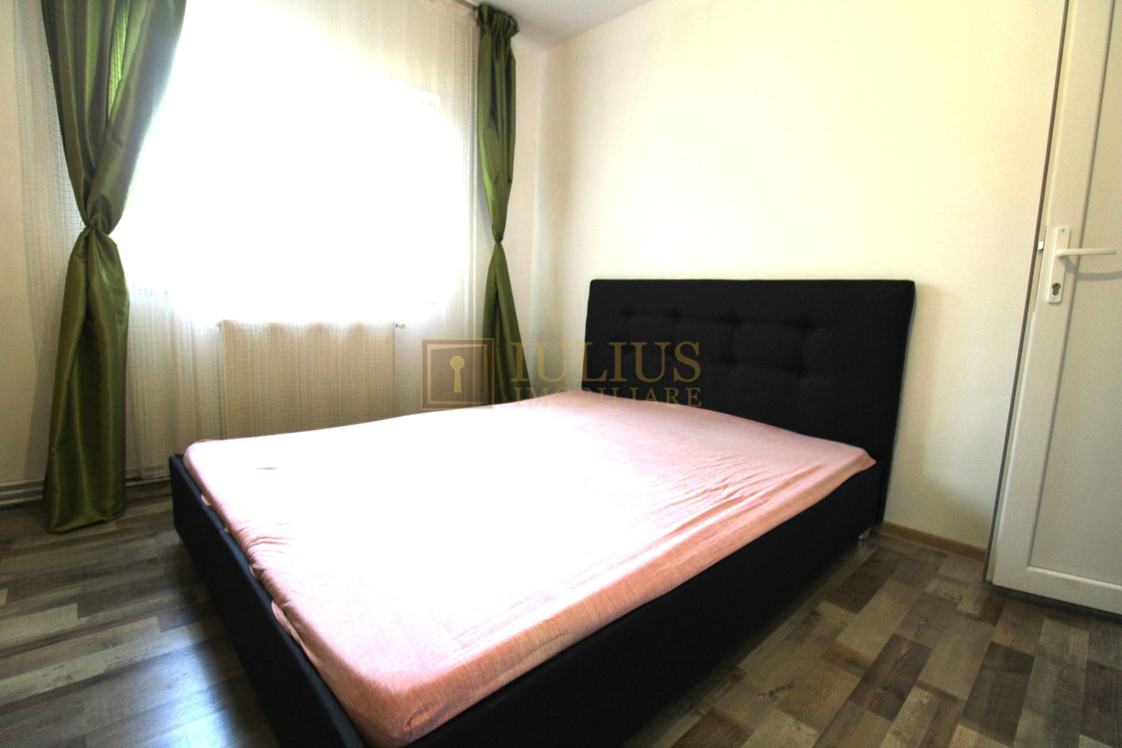 Apartament in zona Soarelui - Poză 5