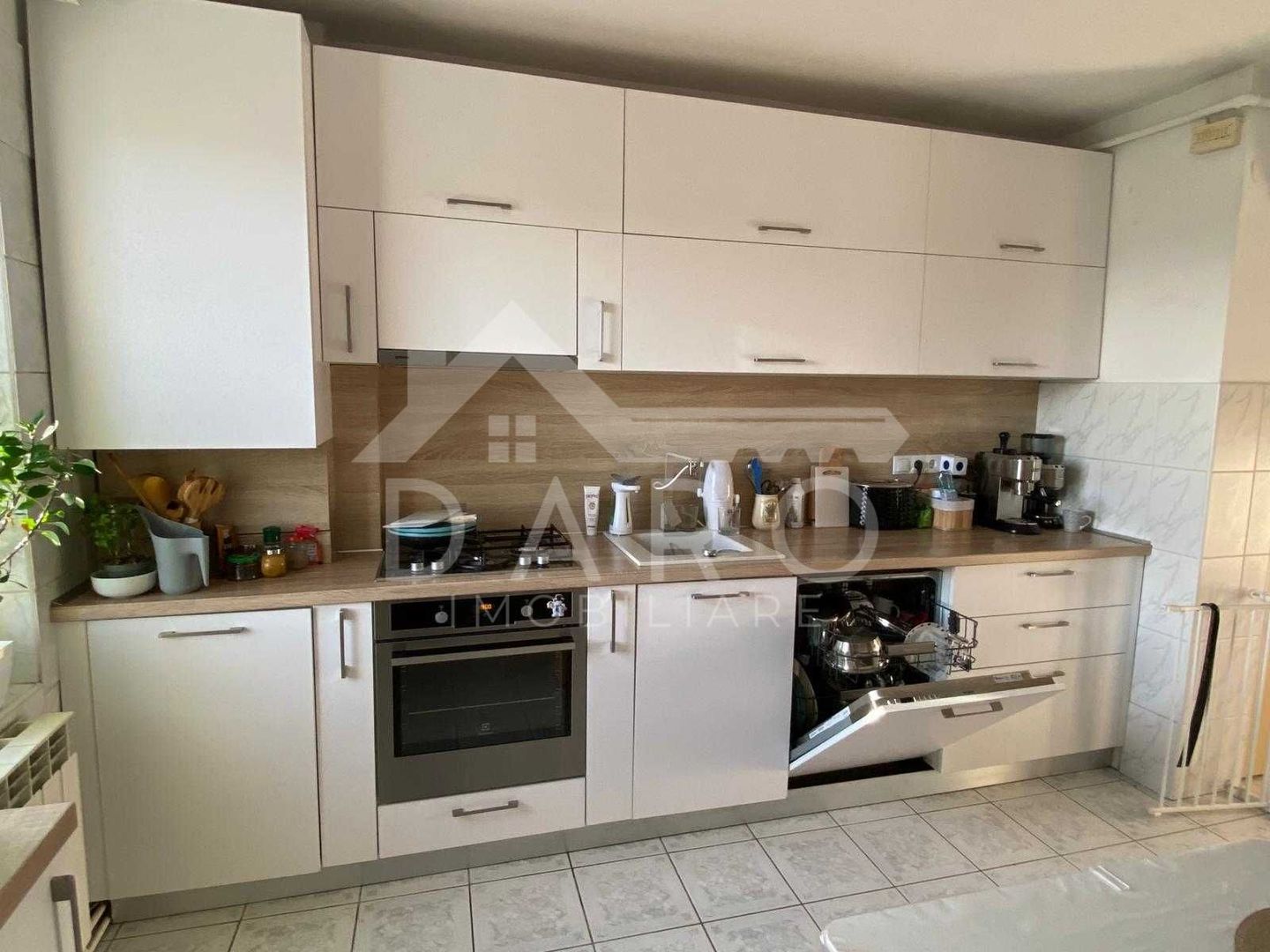 De inchiriat Ap cu 3 Camere Zona Tudor Pandurilor + Garaj! - Poză 2