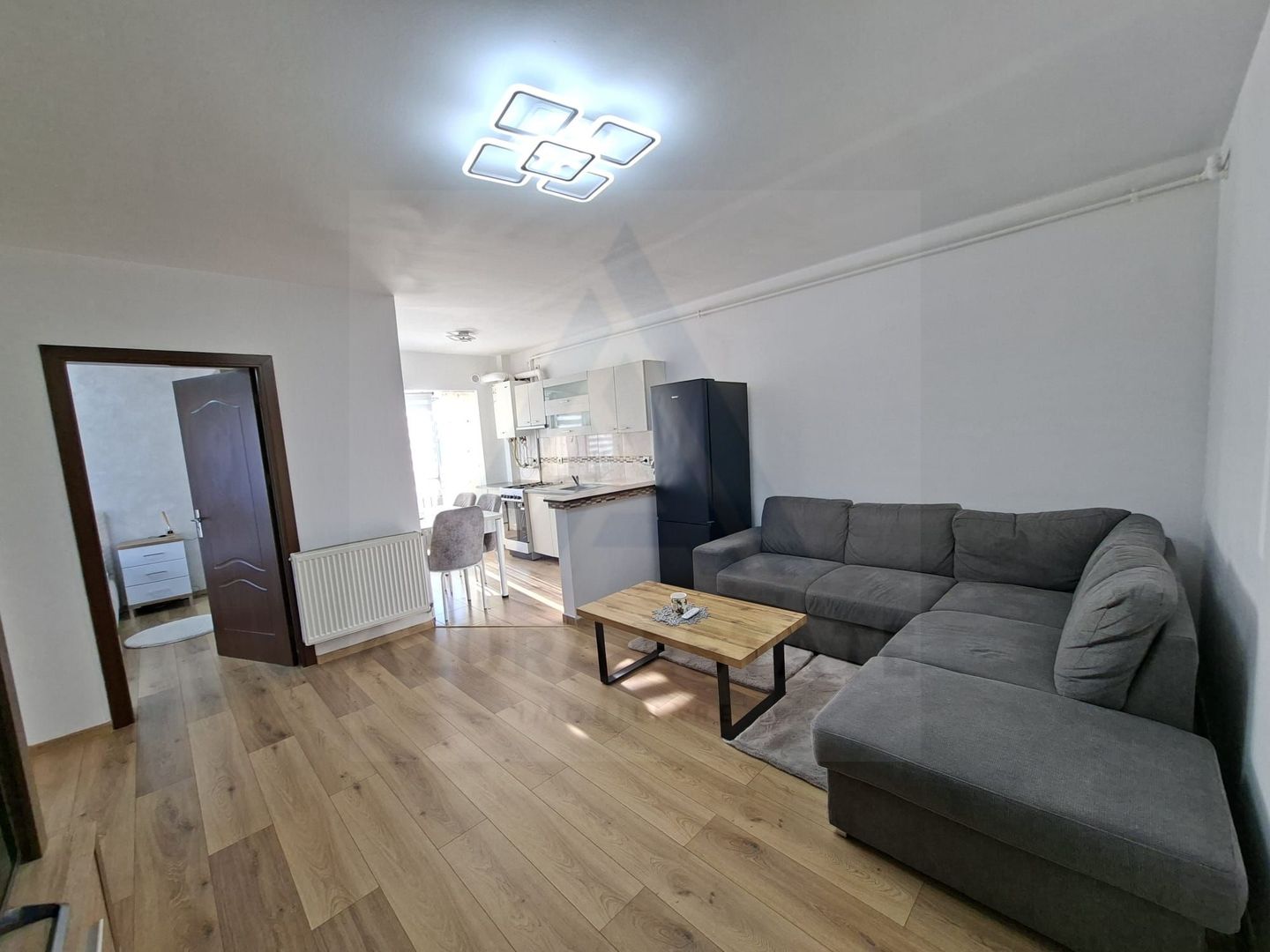 Apartament modern 3 camere baie cu geam hol 2 balcoane in Arhitectilor - Poză 1