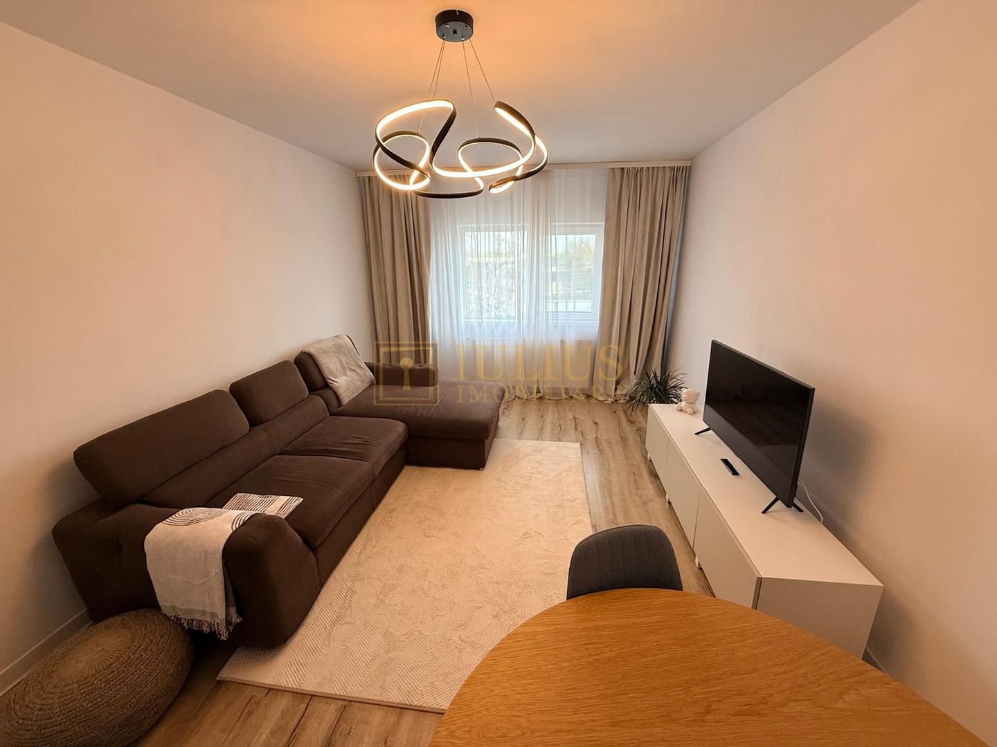 3 camere: 2 dormitoare, vis a vis de Uranus Plaza, apartament superb! - Poză 3