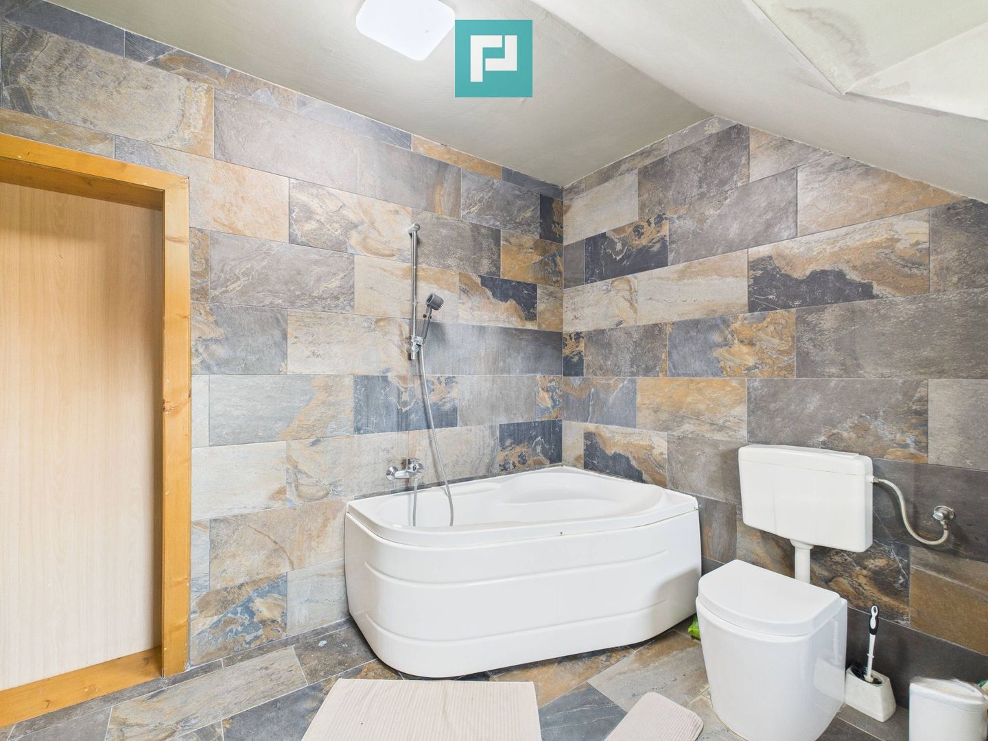 Două locuințe individuale pe 512 mp –  in GIROC - Poză 21