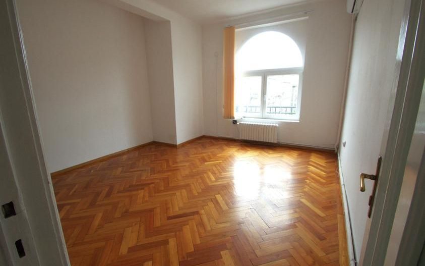 Inchiriere apartament de 4 camere - Poză 13