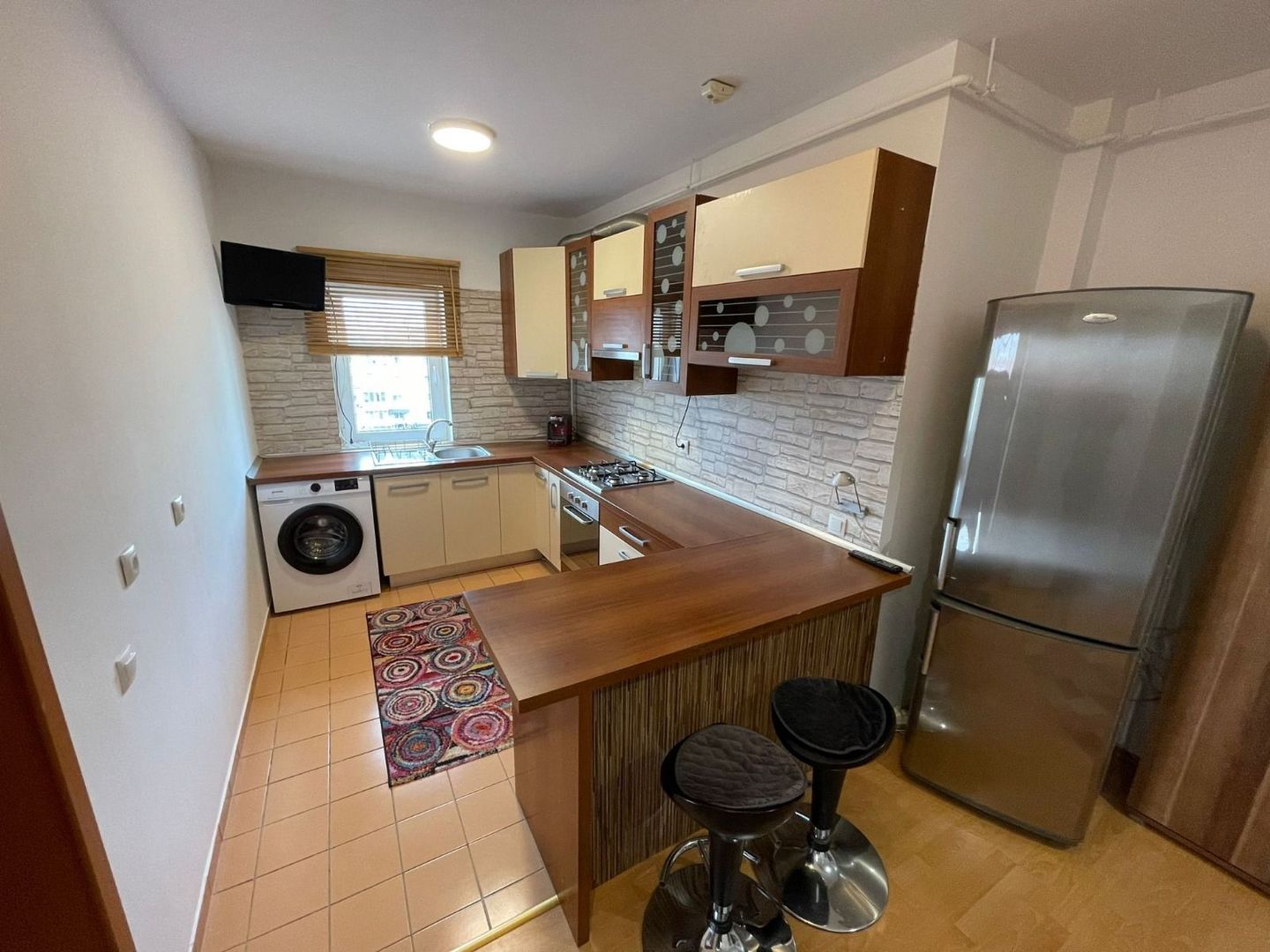 De închiriat: apartament 2 camere - Ten Blocks - Păcii - metrou - Poză 6
