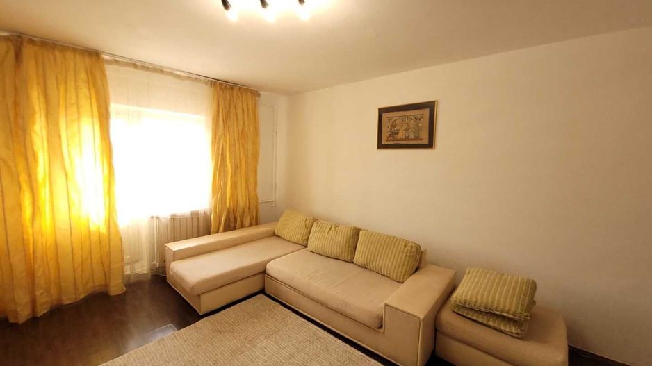 Apartament 4 camere de inchiriat - Eroii Revolutiei Sura Mare - Poză 1