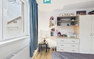 Două case pe un teren generos în Ghiroda - Poză 6