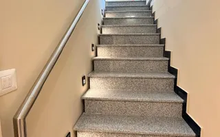 Vila spatioasa cu 9 camere foisor magazie curte amenajata complet - Poză 16