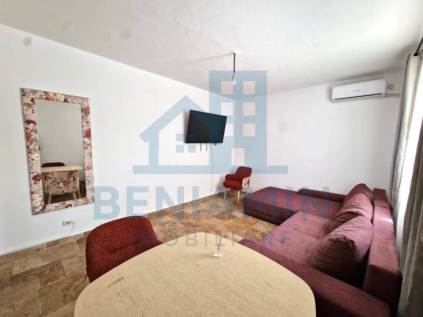 2 decomandat - centrala proprie - mobilat - utilat - English Park - Poză 3