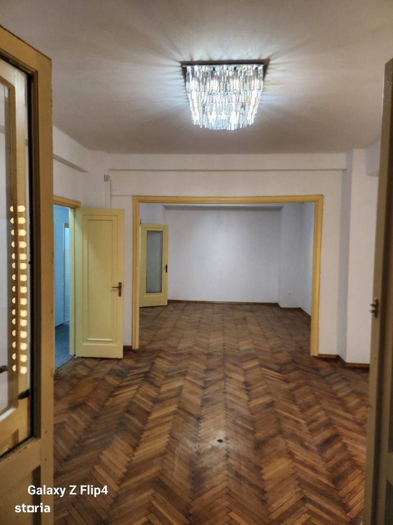 De vanzare apartament 6 camere Piata Romana. Pret NEGOCIABIL - Poză 3